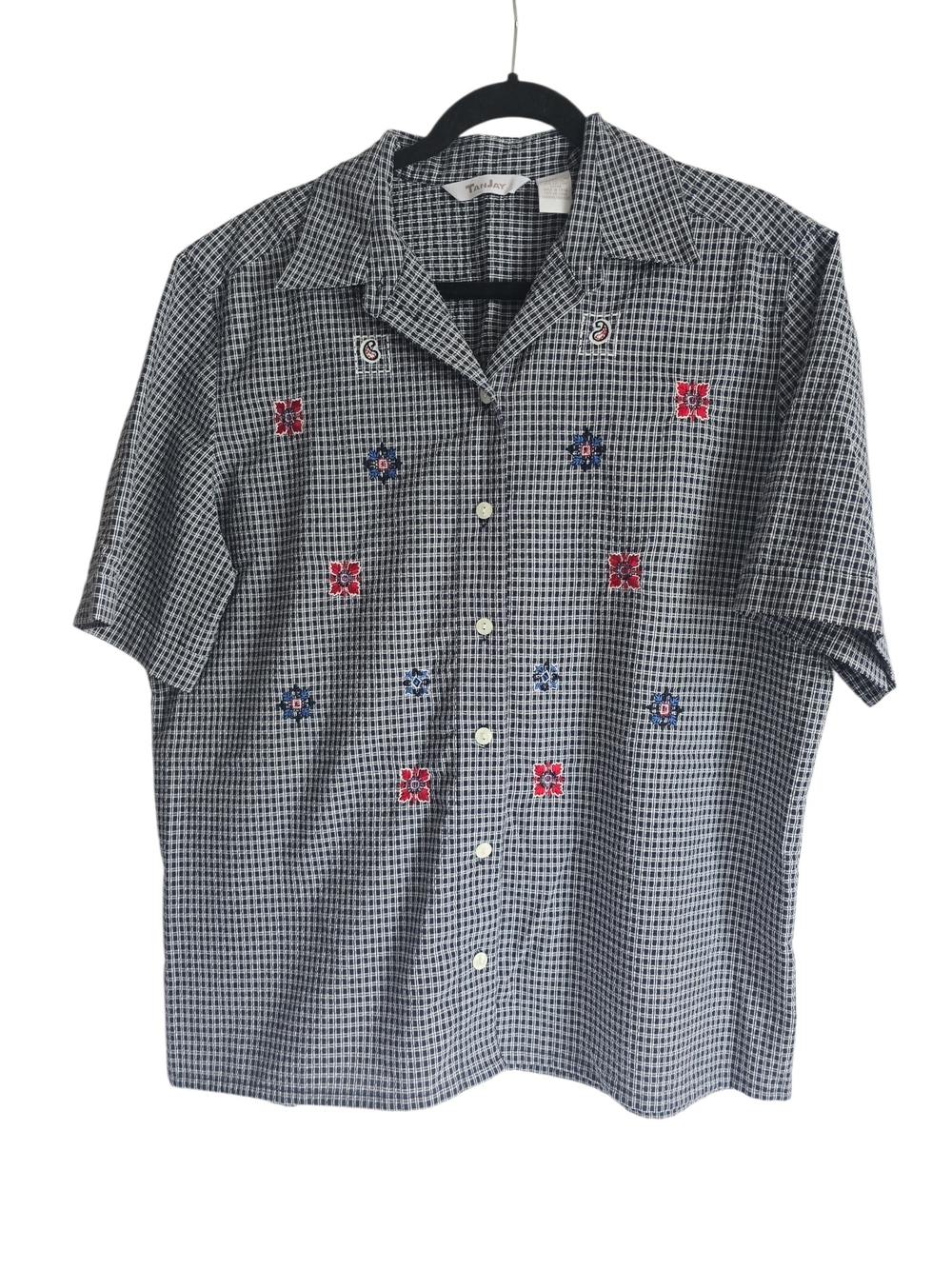 Black And White Patrwrned Floral Embriodeted Button Down Short Sleeve Shirt